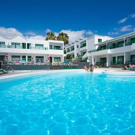 Apartamentos Elena Puerto del Carmen  Exterior photo