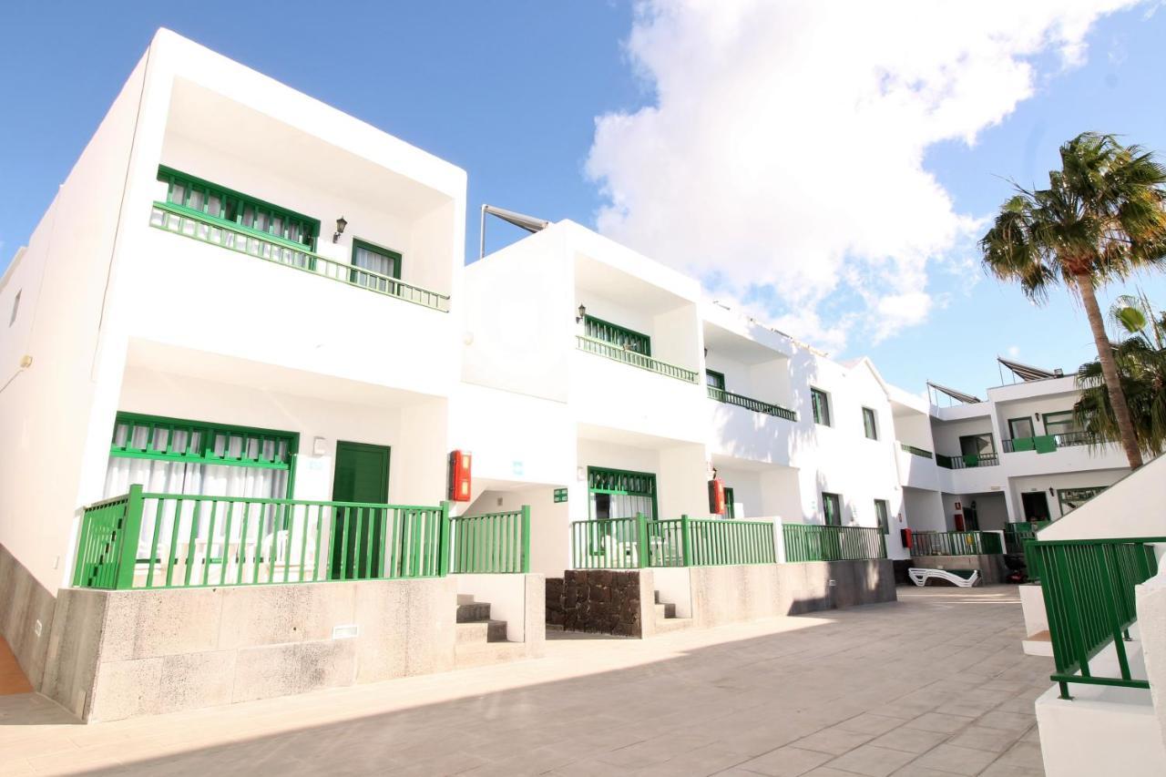 Apartamentos Elena Puerto del Carmen  Exterior photo