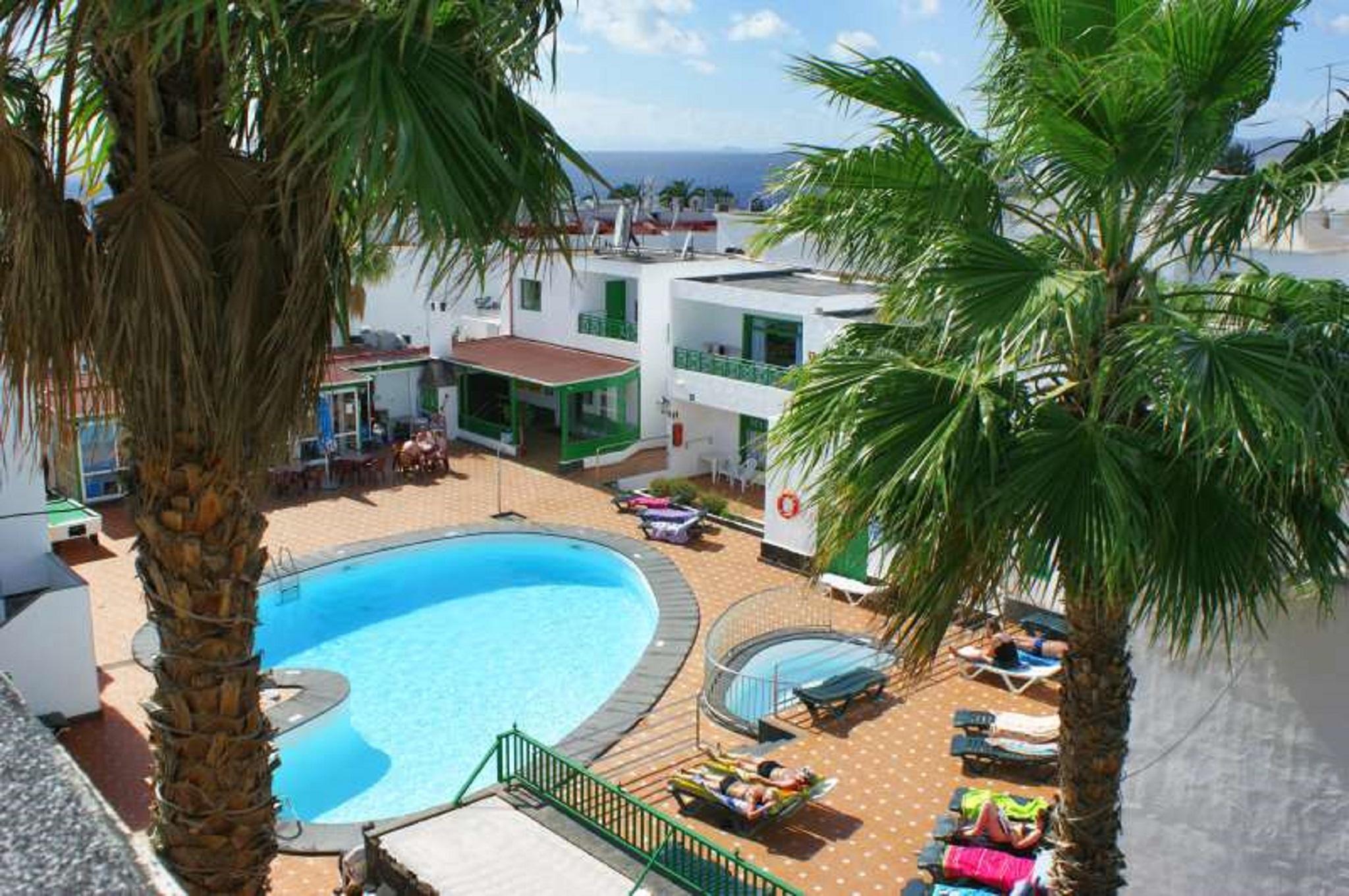 Apartamentos Elena Puerto del Carmen  Exterior photo