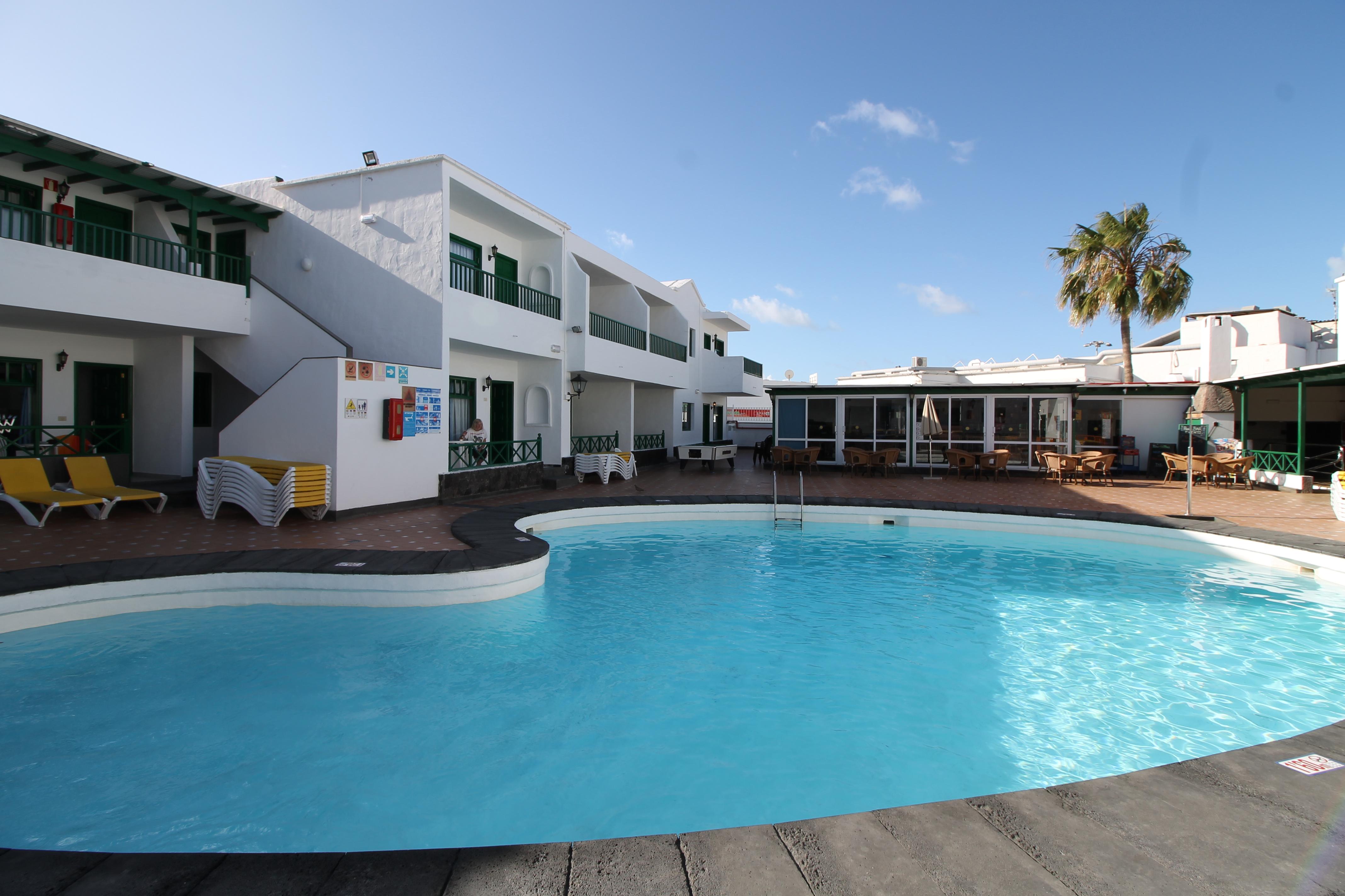 Apartamentos Elena Puerto del Carmen  Exterior photo