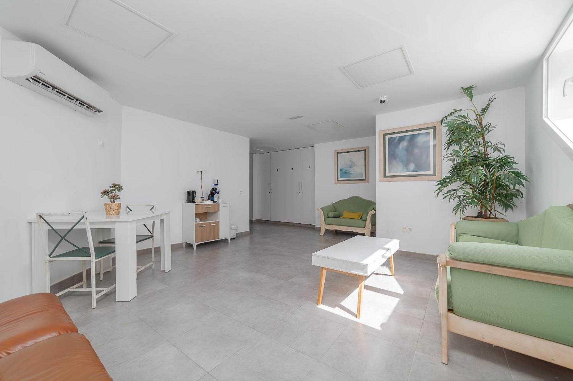 Apartamentos Elena Puerto del Carmen  Exterior photo