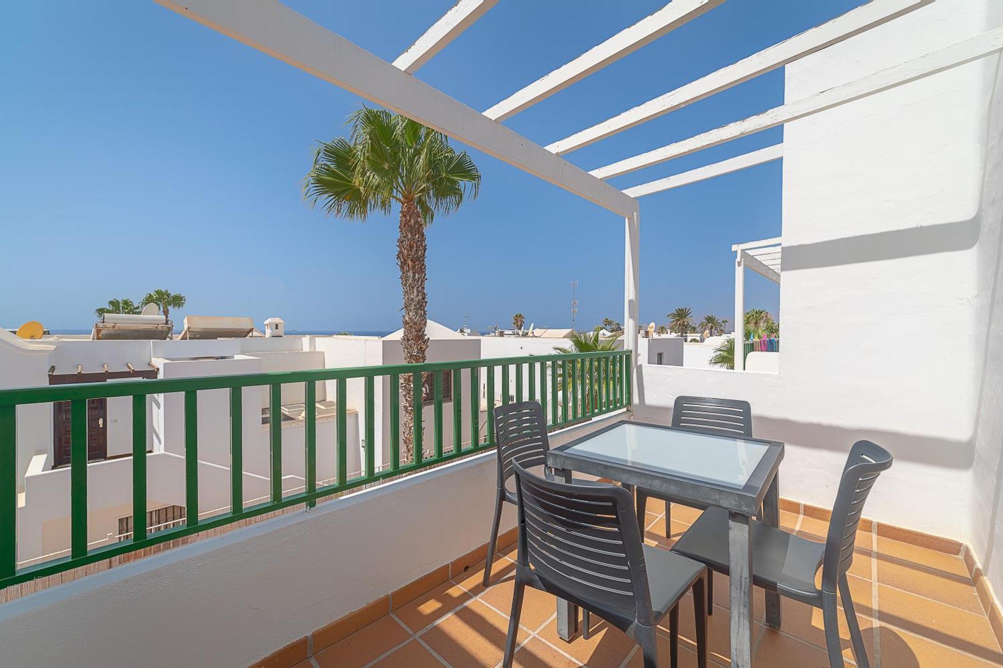 Apartamentos Elena Puerto del Carmen  Exterior photo