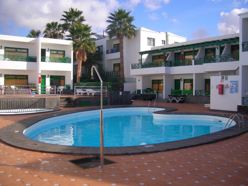 Apartamentos Elena Puerto del Carmen  Exterior photo