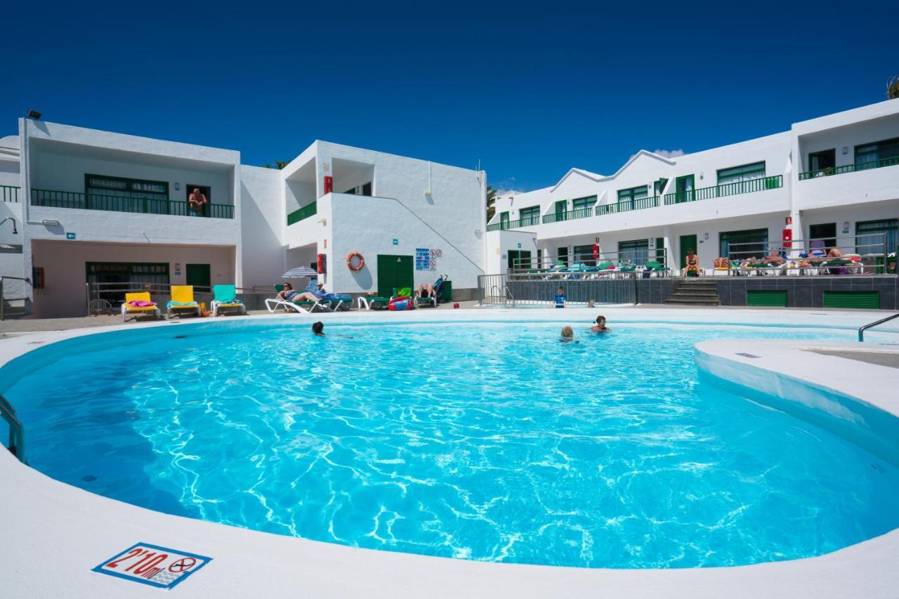 Apartamentos Elena Puerto del Carmen  Exterior photo