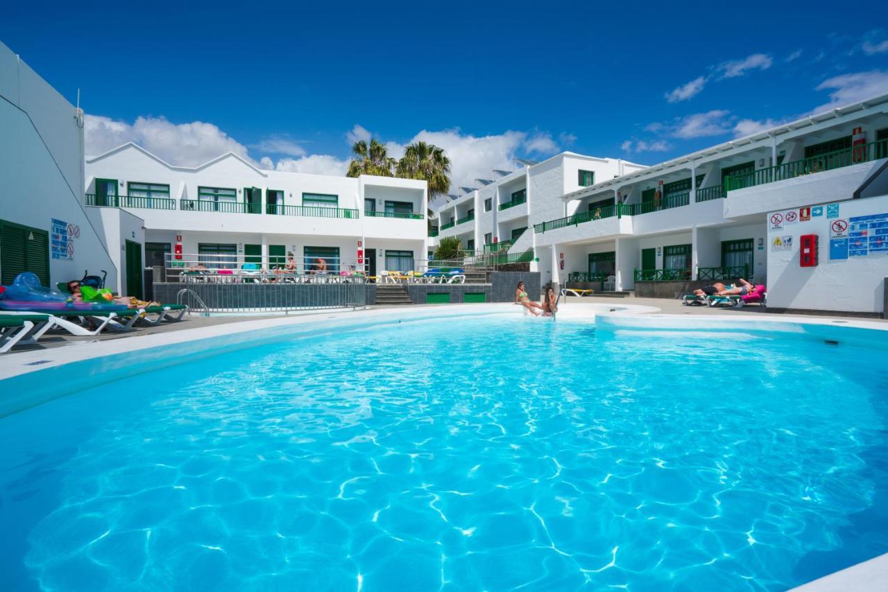 Apartamentos Elena Puerto del Carmen  Exterior photo